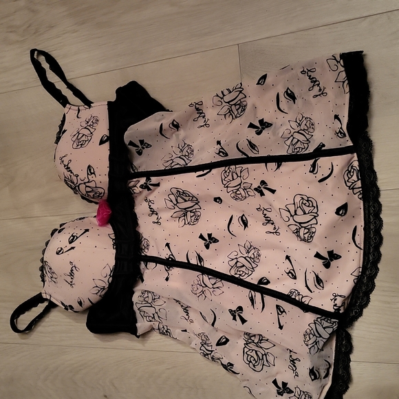 La SENZA Other - La senza beyond cleavage pushup babydoll size medium